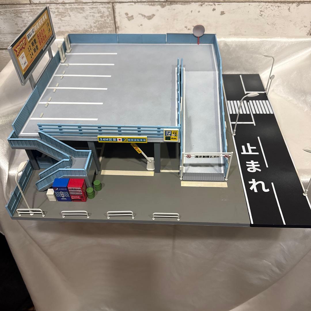 駐車場ミニチュア　1/64 ジオラマ