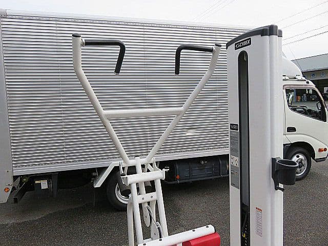 Ｋ*様 手渡し限定　CYBEX　「VR1」プルダウン　ウエイトスタック背中/ボデ