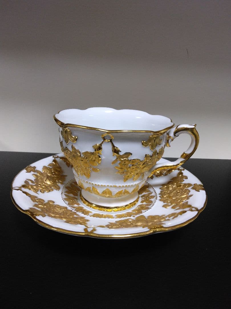 マイセンアンティークカップ&ソーサー宮廷の小花1924年〜1934年