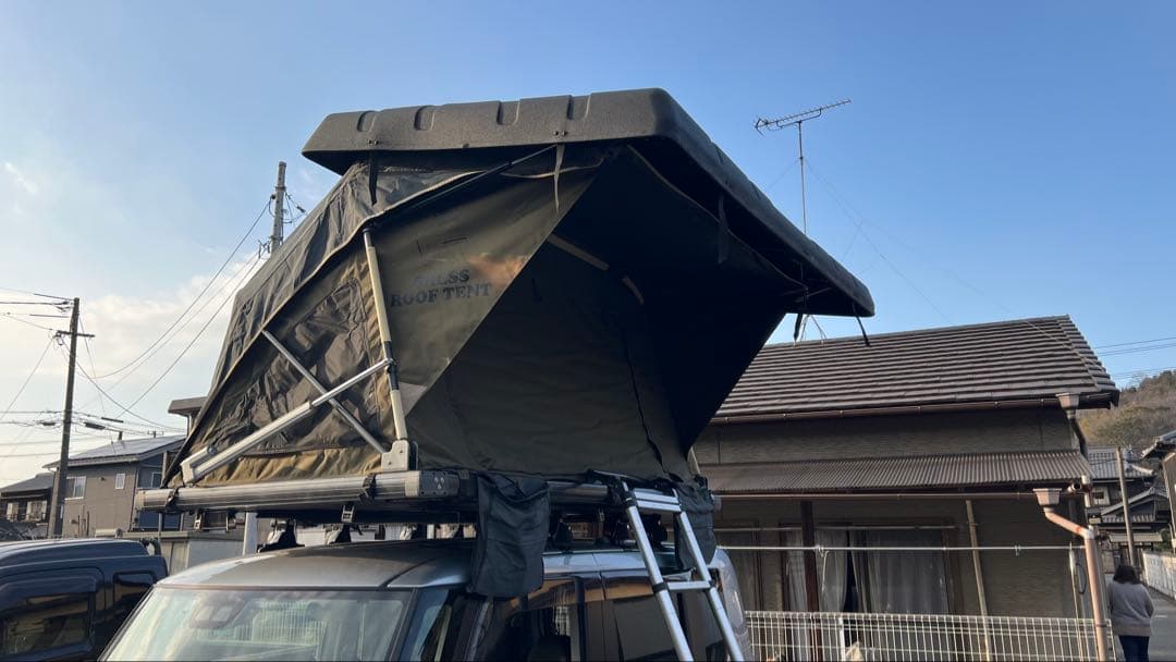 電動　ルーフテント