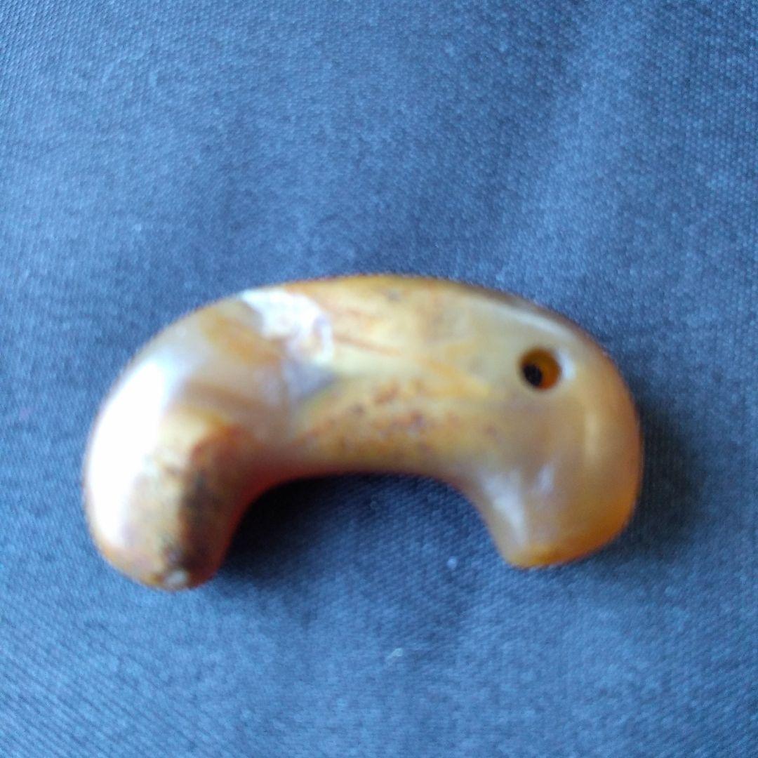 瑪瑙勾玉　メノウまがたま　古代装身具　古代美術　古墳時代　糸魚川ヒスイ勾玉