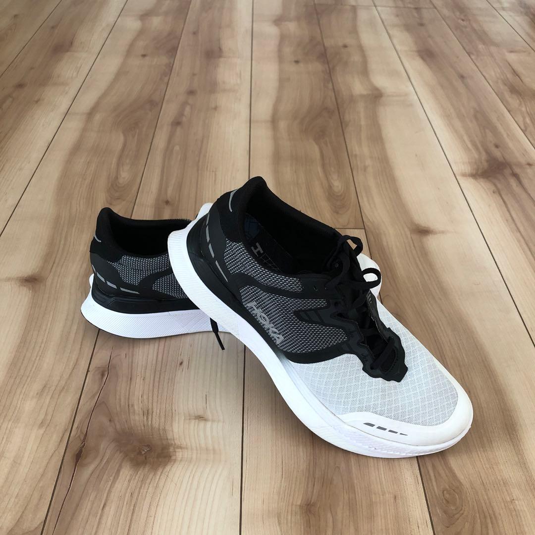 HOKA トレーニングシューズ ホワイト/ブラック