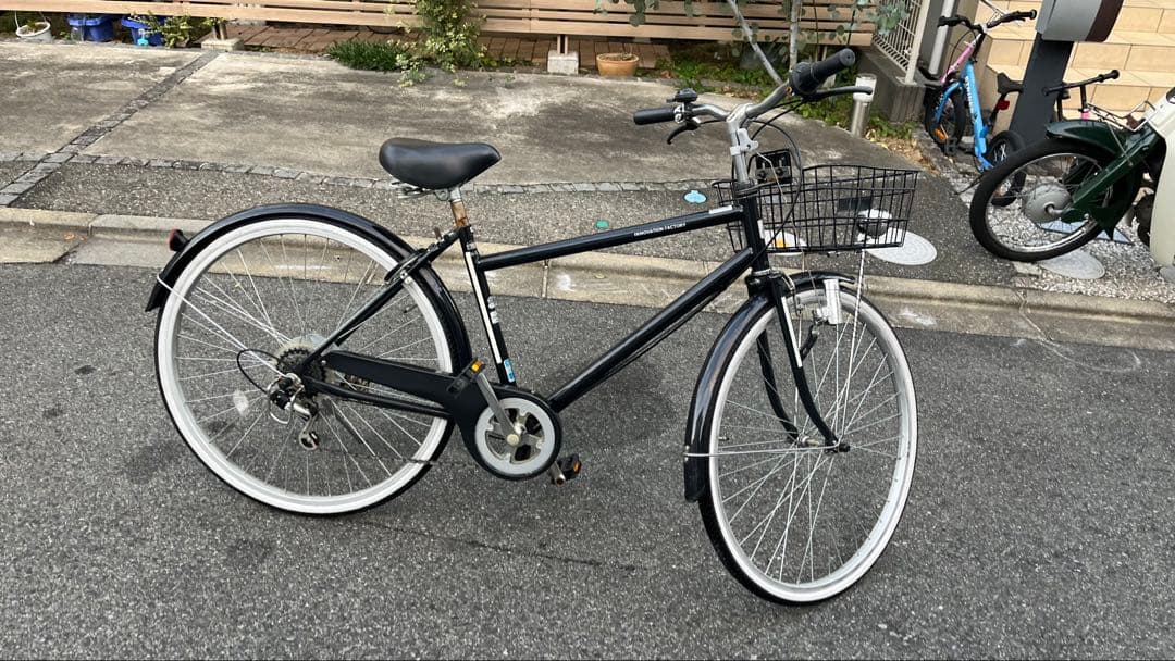 あさひの、シティサイクル 26インチ　黒 スチールフレーム 前バスケット付き
