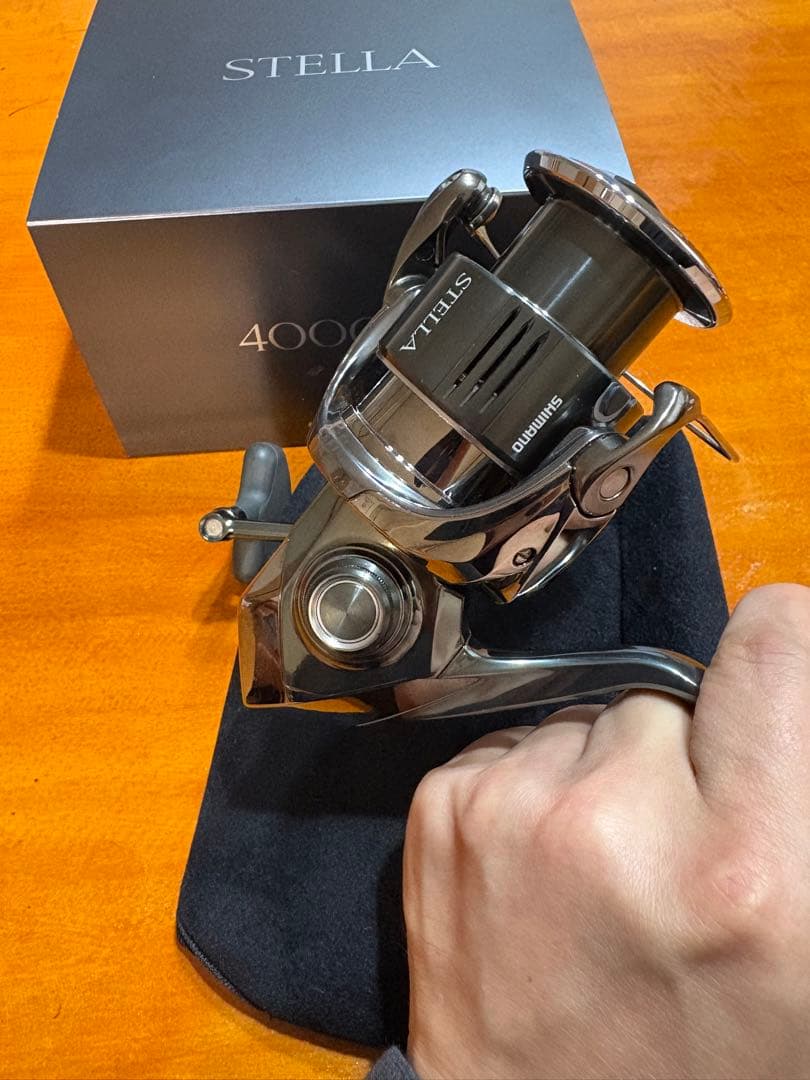 22ステラ　4000XG スピニングリール