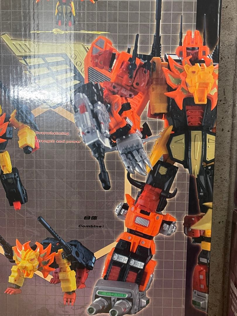 ユニークトイズ　ウォーロード　プレダキングのようなヤツ