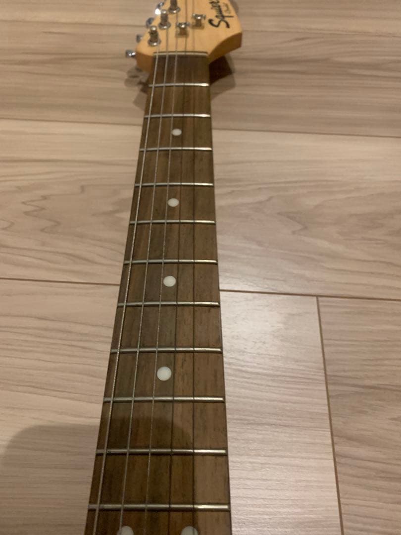 Squier miniレッド