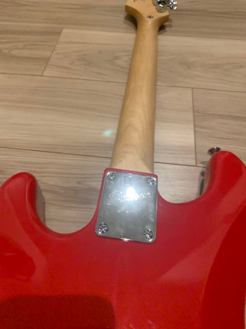 Squier miniレッド