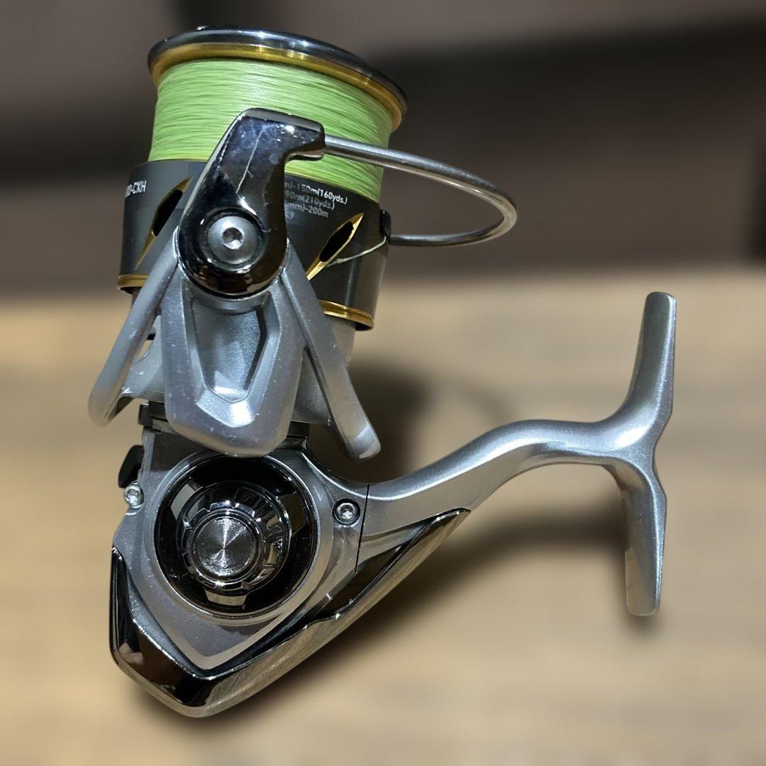 専用出品　FREAMS LT 4000-CXH スピニングリール