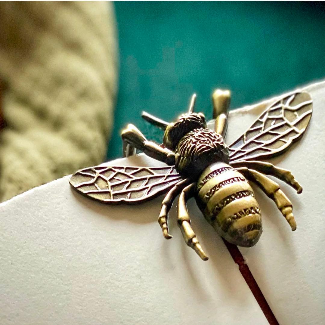 エスターブルック ビー　ページホルダー 蜂