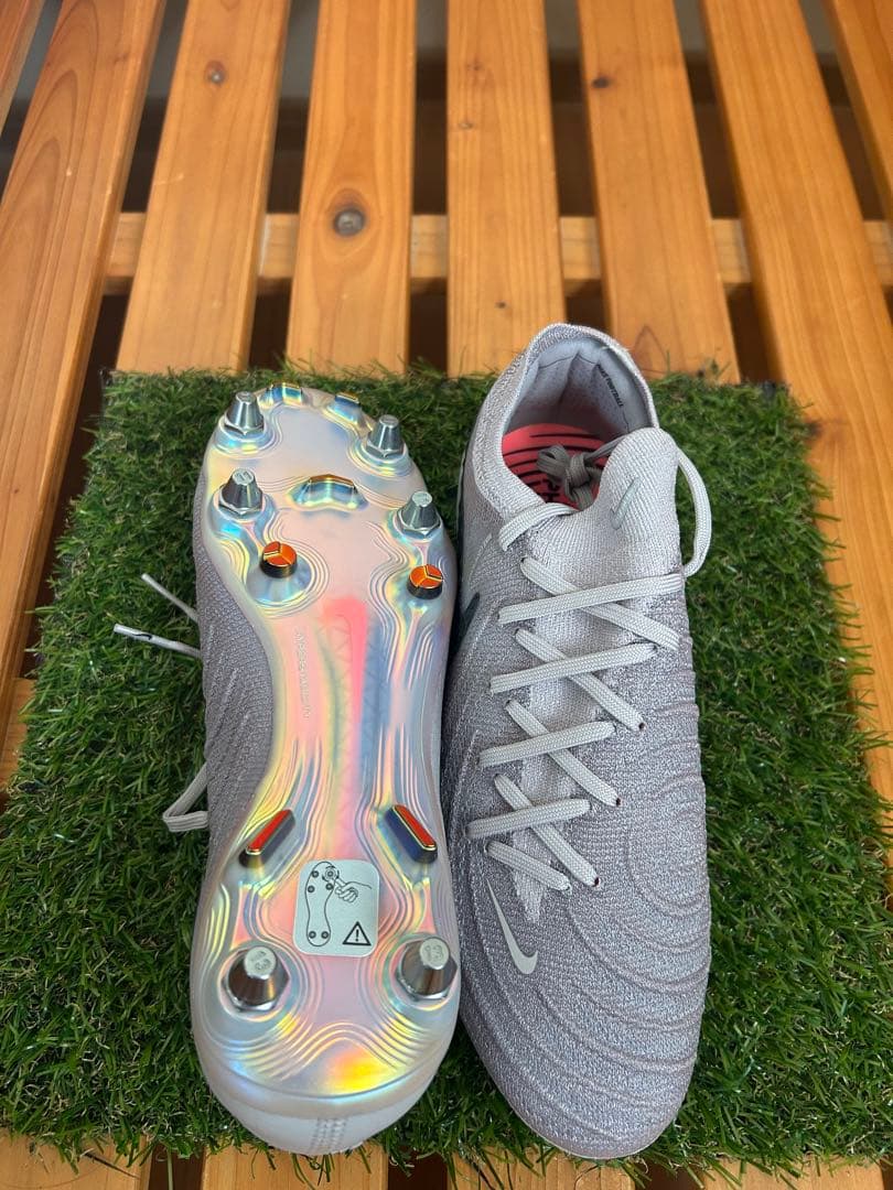 ナイキ　ファントム GX 2 エリート SG-PRO P 24.5 取り替え式