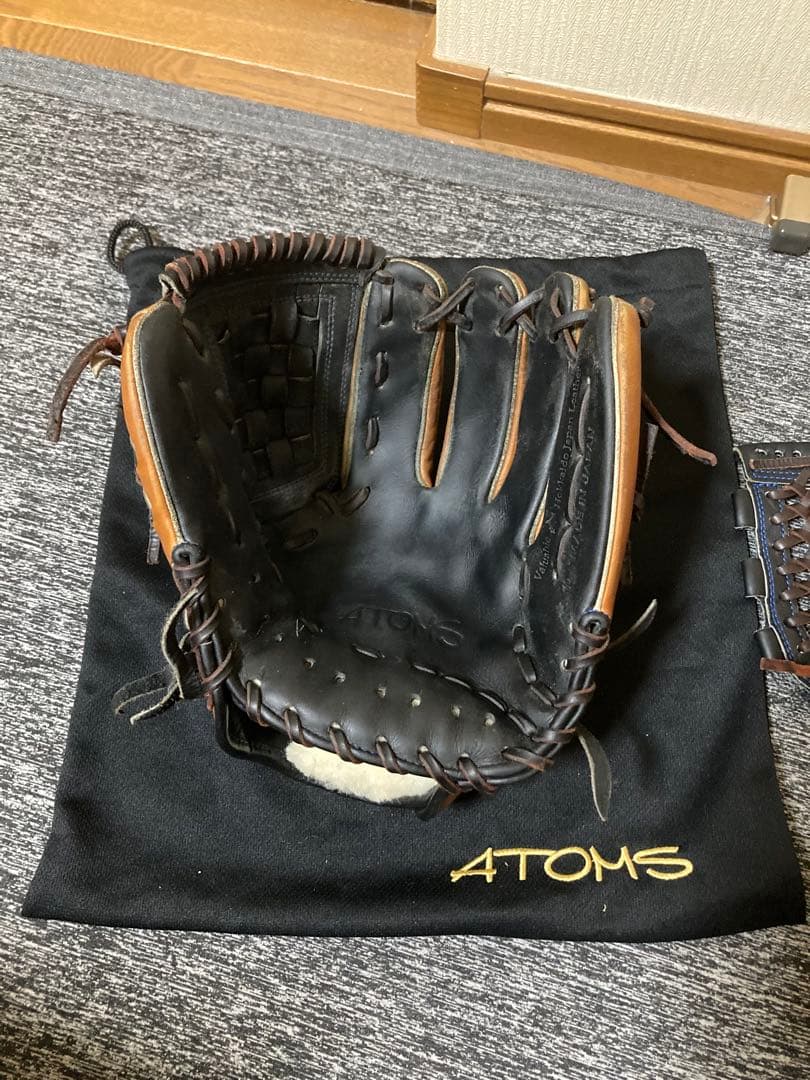 ATOM 軟式野球グローブ （内野手用）