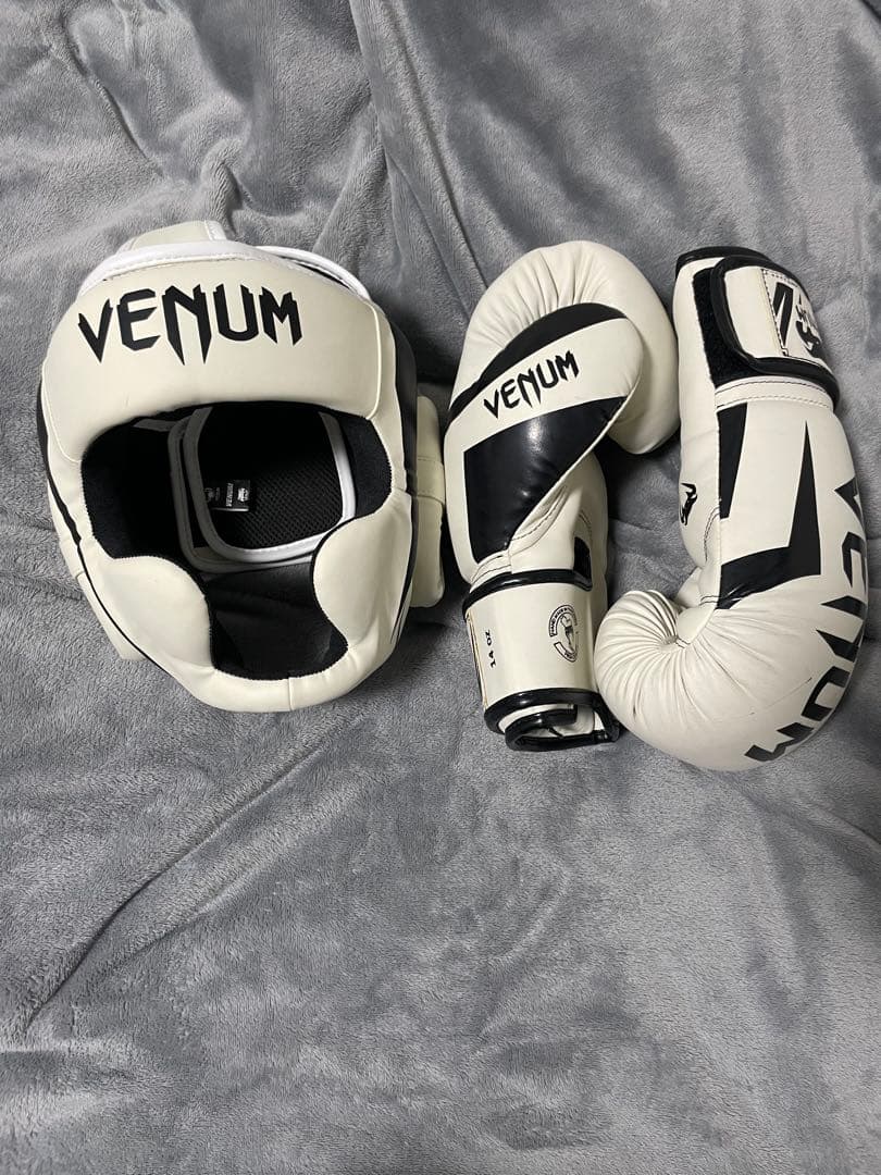 Venum ボクシンググローブ 14oz ヘッドギアセット