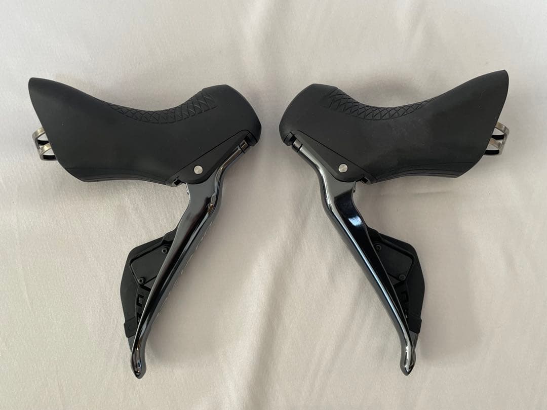 シマノDURA－ACE Di2デュアルコントロールレバー「ST‐R9170」新品