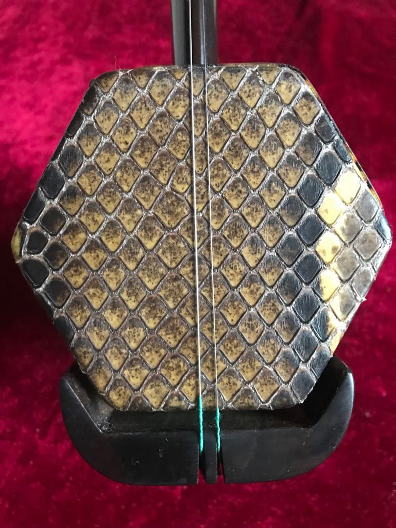 格安・二胡★上級紅木★錦蛇皮★古月琴坊★十年保証★必需品揃い★100％評価