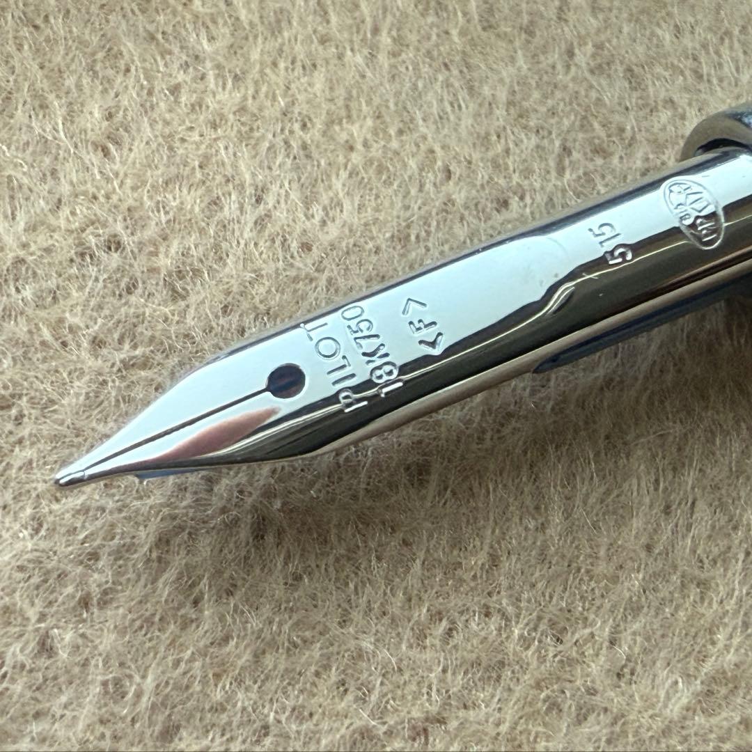 パイロットキャップレス・デシモ・ライトブルー・F細字