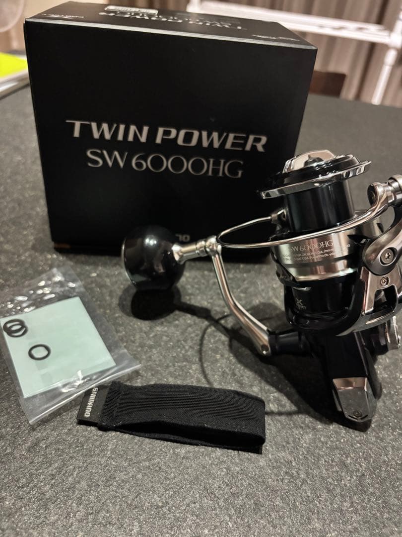 21TWIN POWER SW6000HG スピニングリール