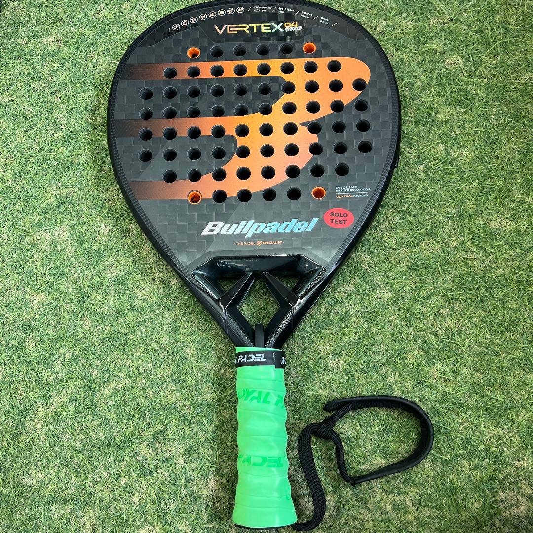 再値下！Bullpadel VERTEX04 hybrid パデルラケッ2025