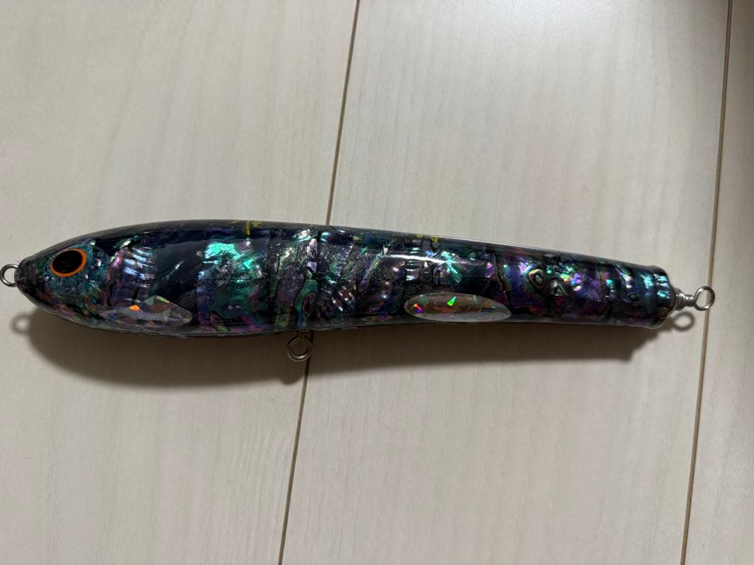 貝田ルアー　ツイスターf4