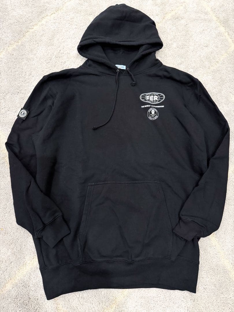 MARK&LONAプルオーバーパーカー