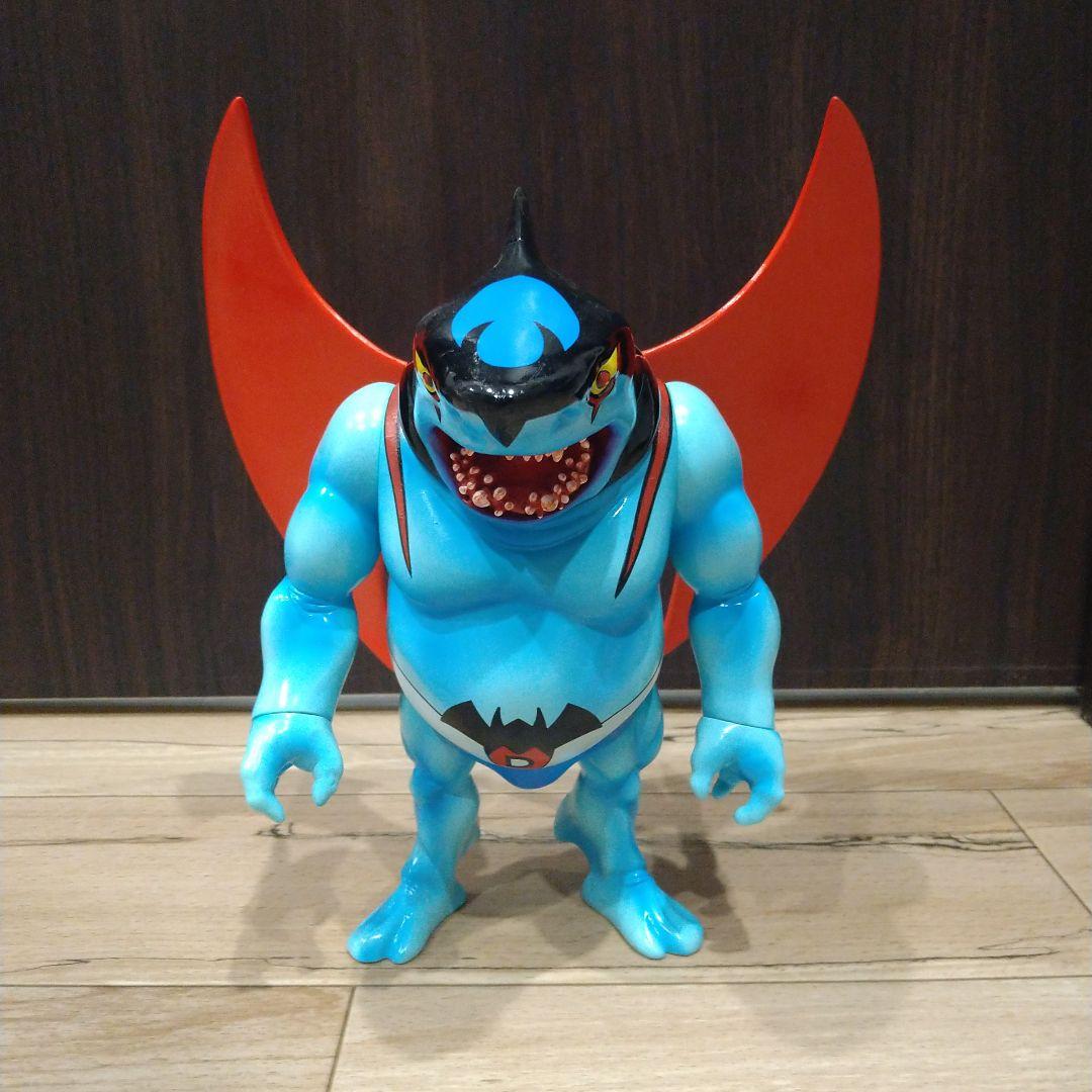 Momoco Studio 墓場の画廊 デビル鮫 水色成型