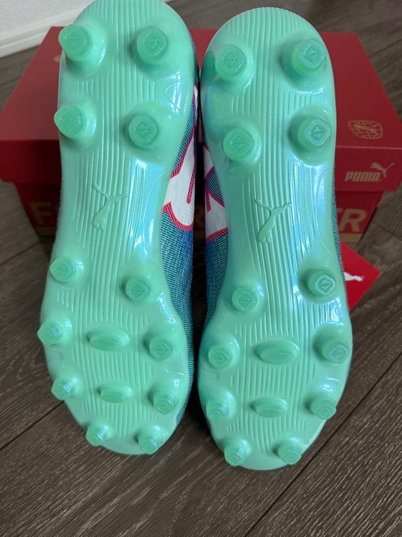 新品 プーマ スパイク フューチャー 7 ULTIMATE HG/AG 27cm