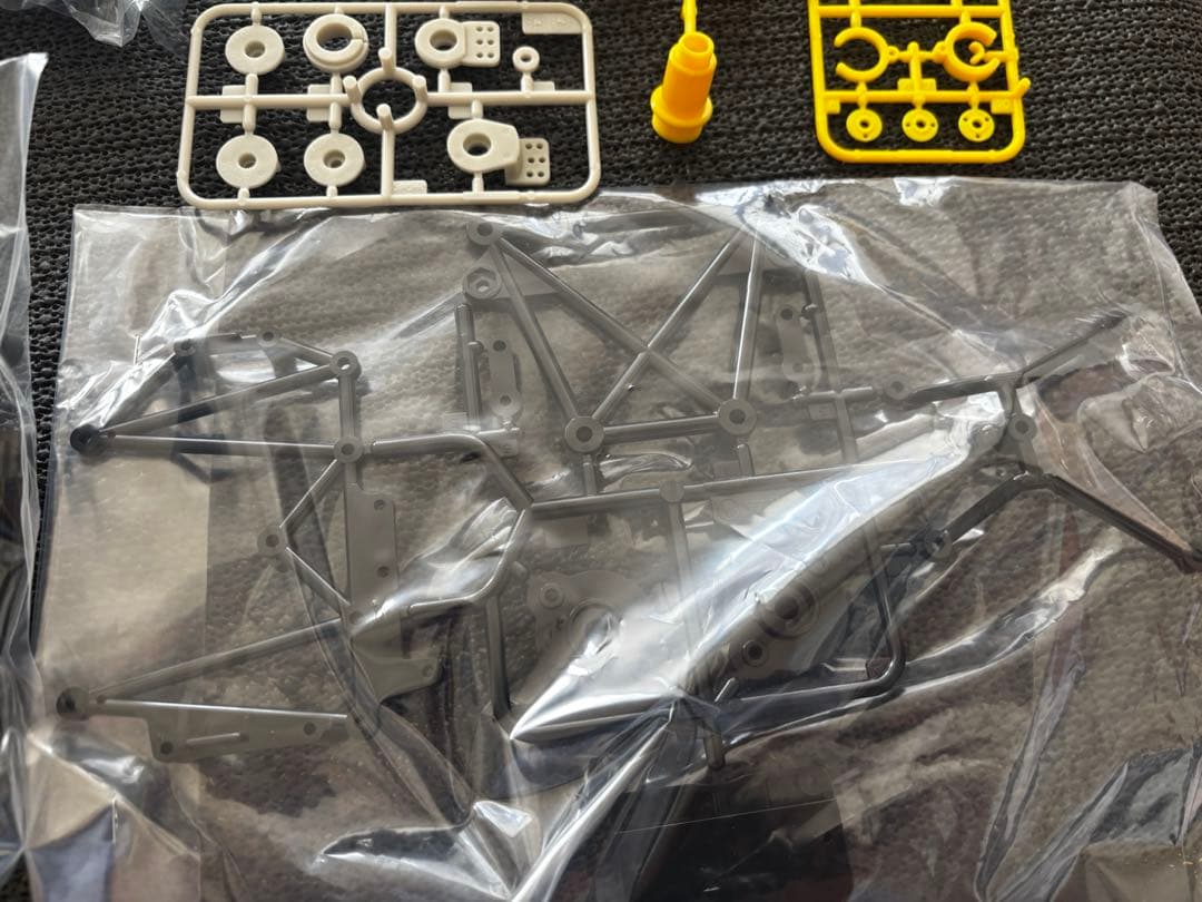 タミヤ　Cカーシャシーキット（新品未組立、一部パーツ無し）