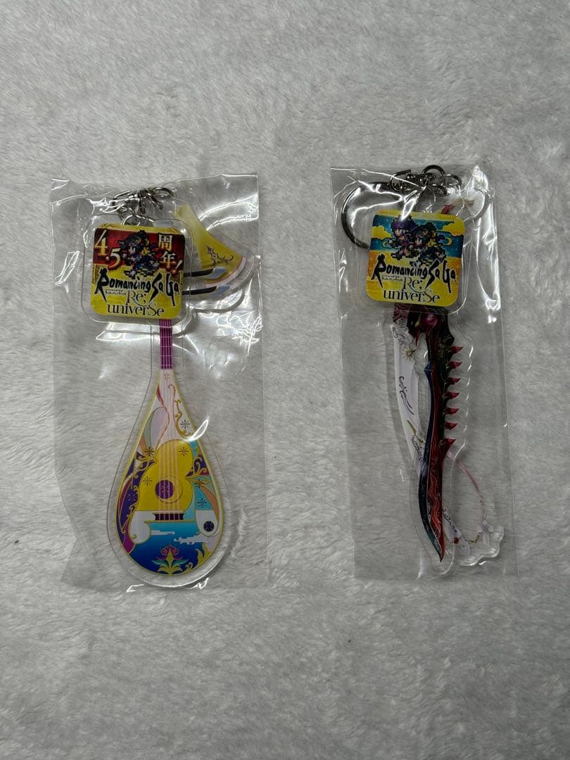 ロマサガRS　シィレイ琵琶、鬼八の剣キーホルダー　45本限定