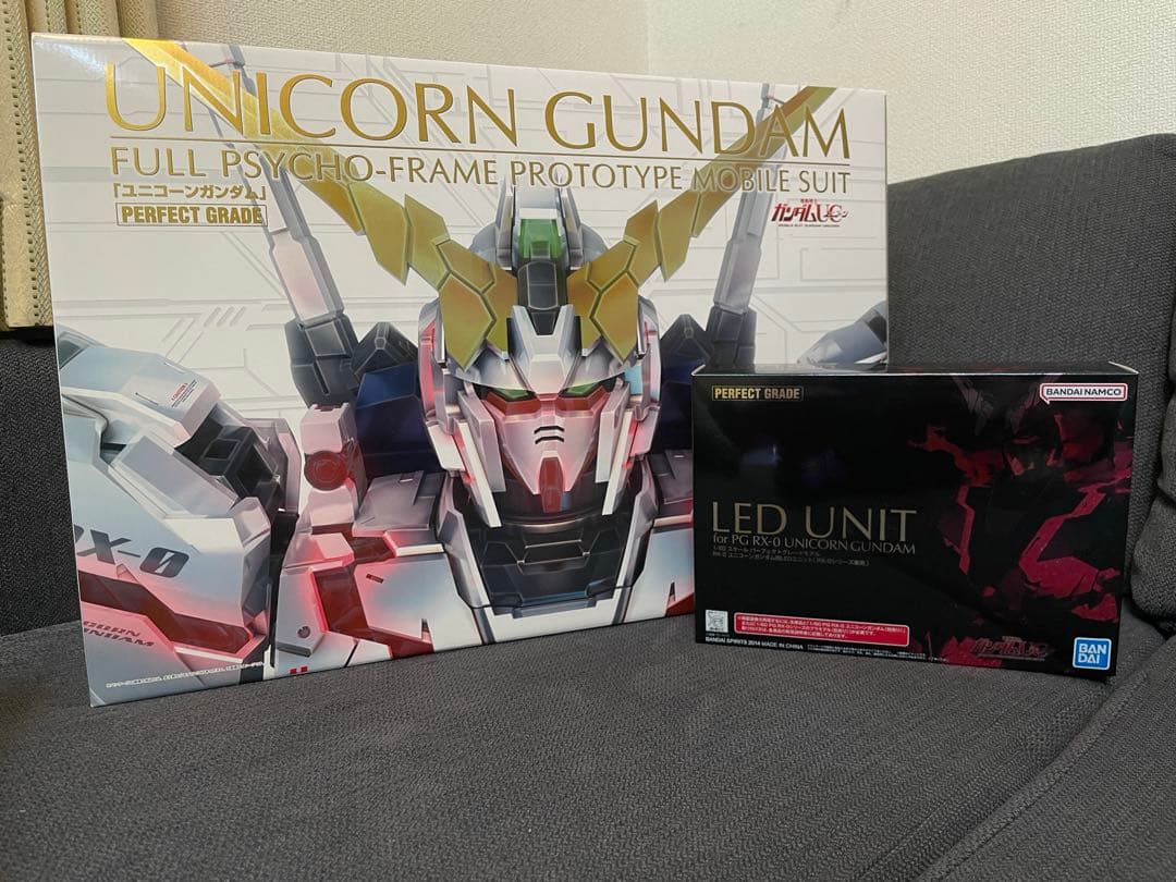 PG ユニコーンガンダム PG LEDユニット付き