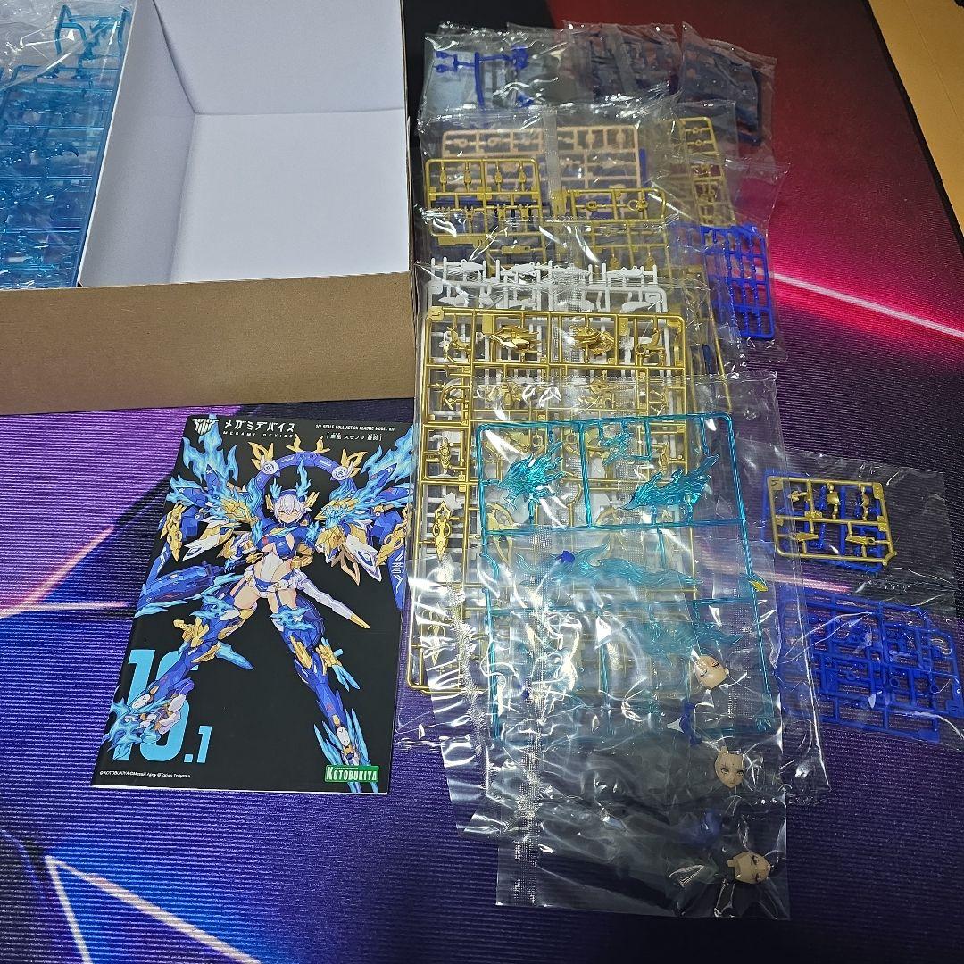 メガミデバイス