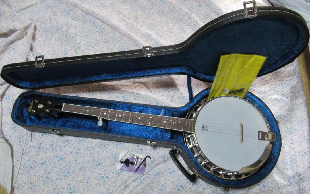 ★☆【大幅値下げしました！！】5弦バンジョー（ケース付き）