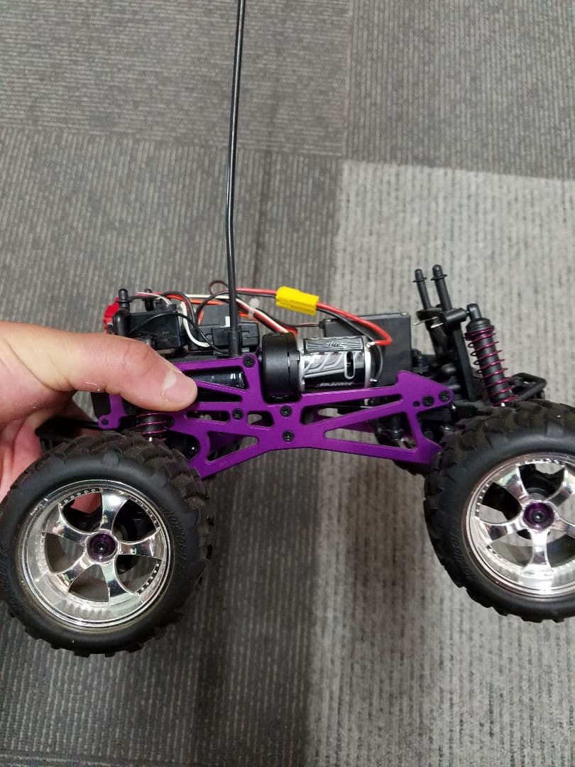 ラジコン ２台セット