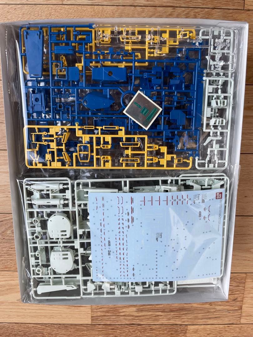 【新品】バンダイ MG 1/100 強化型ダブルゼータガンダム プレバン限定