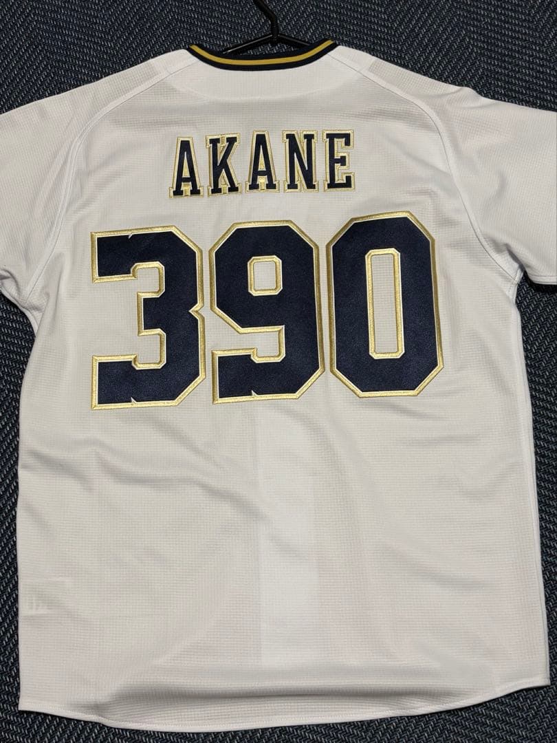 BsGravity AKANEホームユニフォーム