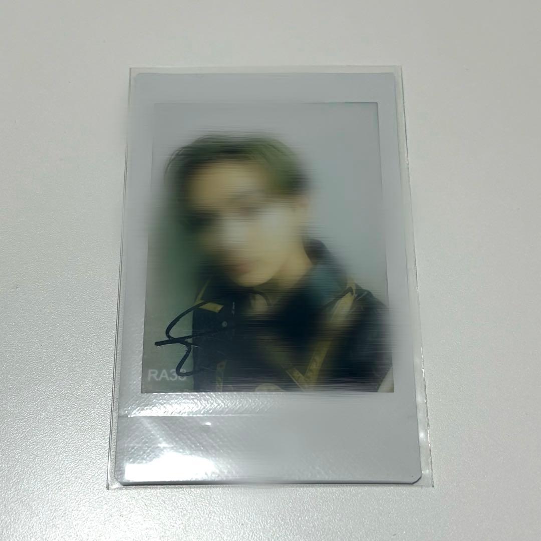 ②吉野北人 直筆サイン入りチェキ