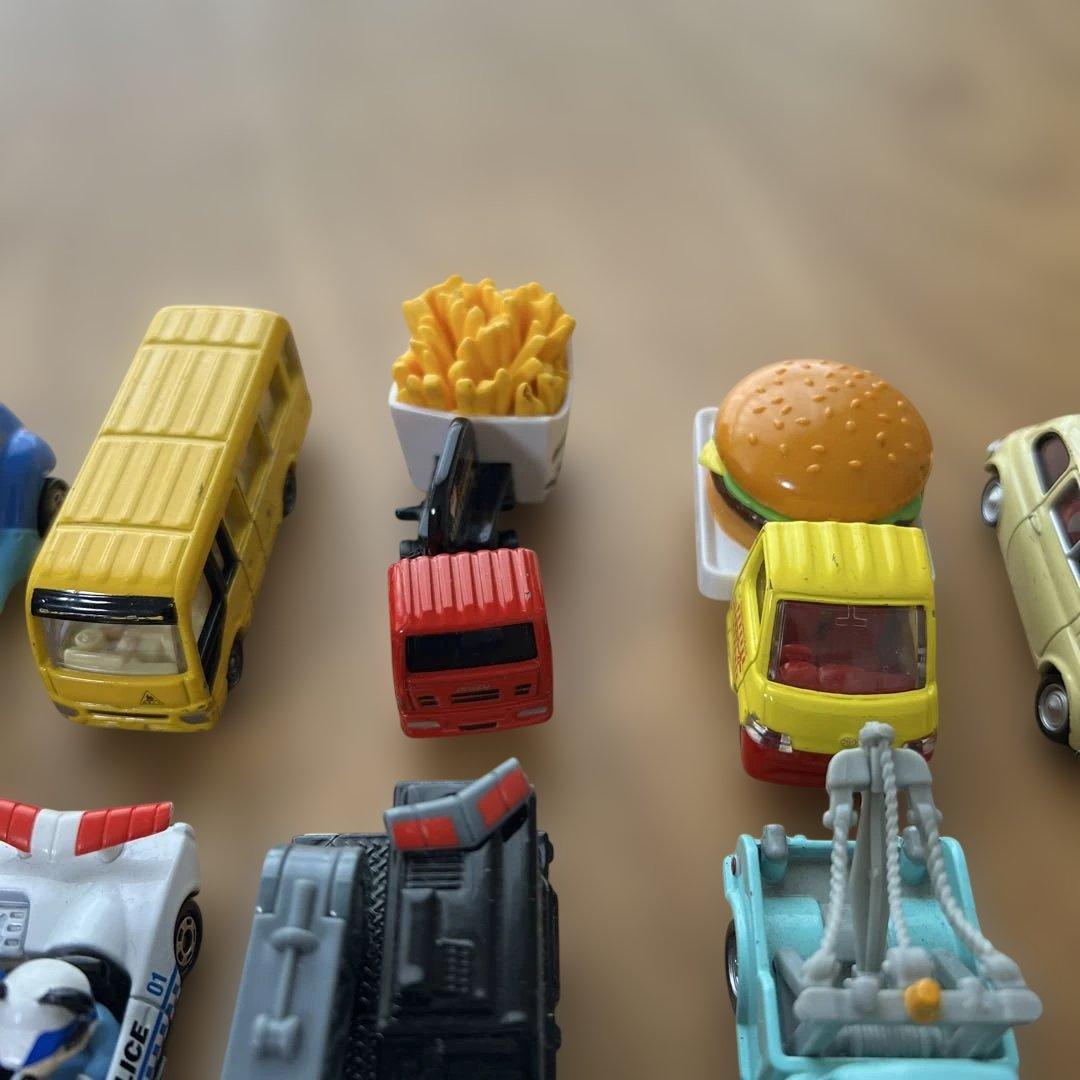 トミカ　カーズ　ミッキーマウス等　セット売り