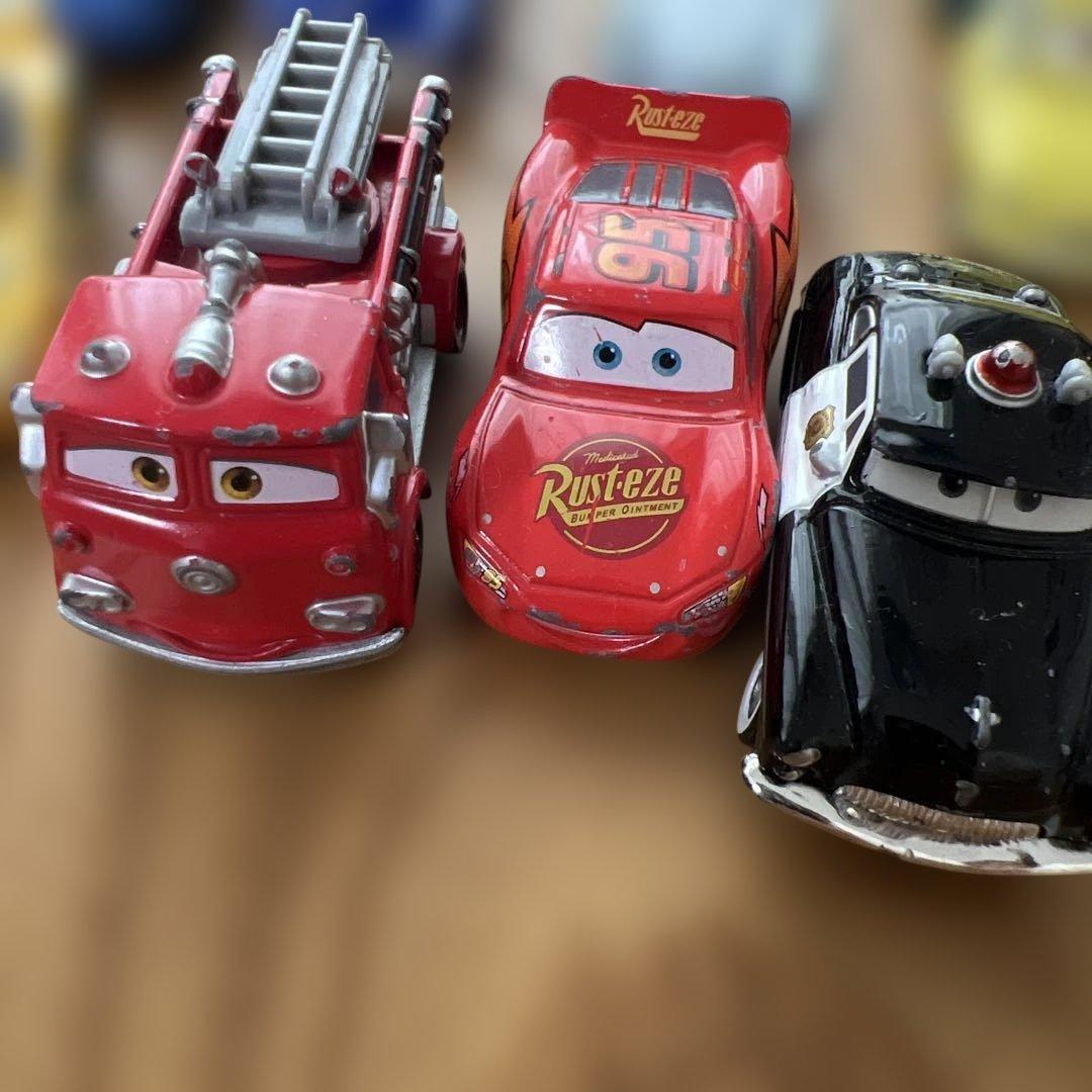 トミカ　カーズ　ミッキーマウス等　セット売り