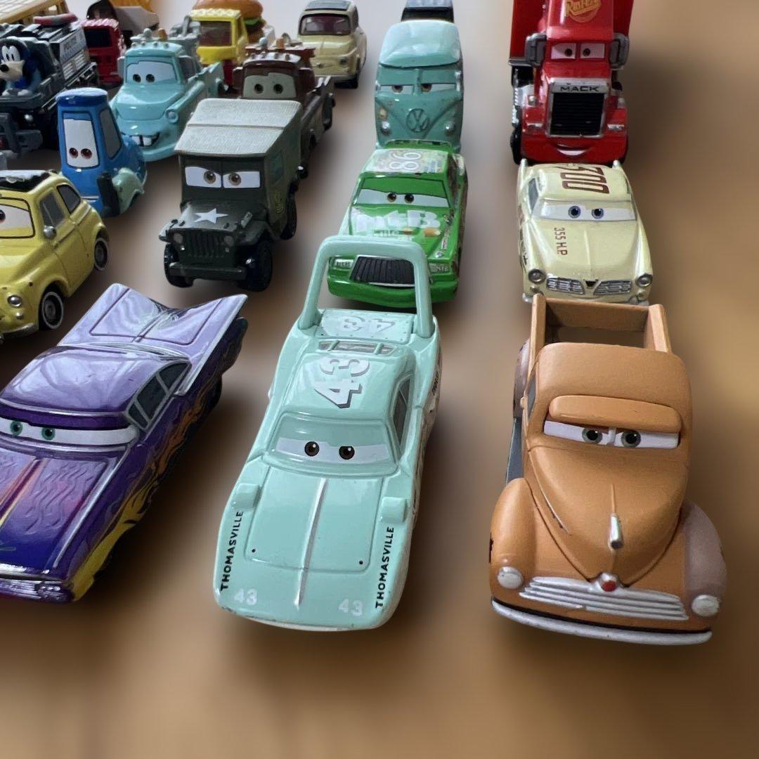 トミカ　カーズ　ミッキーマウス等　セット売り