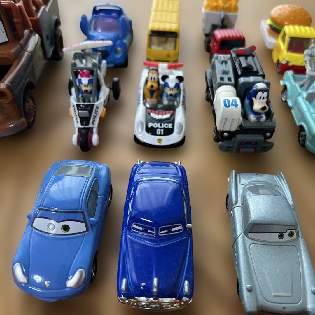 トミカ　カーズ　ミッキーマウス等　セット売り