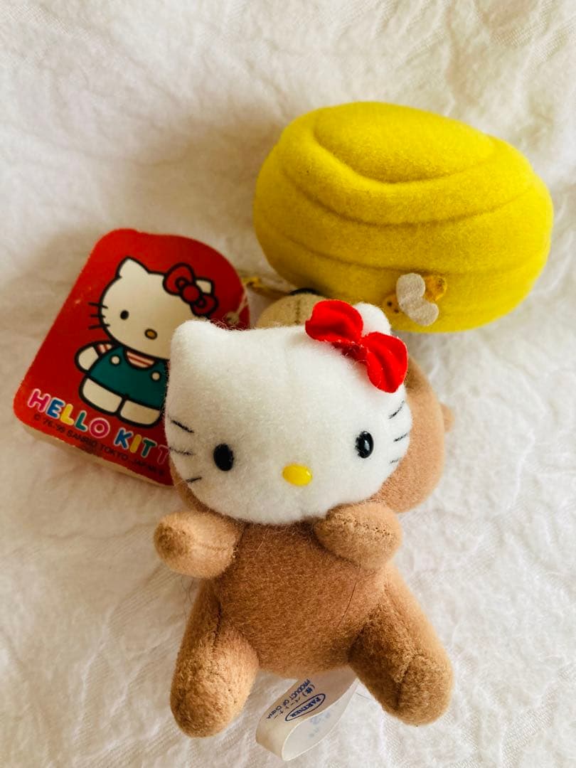 ♦ハローキティ ぬいぐるみ マスコット Sanrio 当時物 ハニーポット　希少