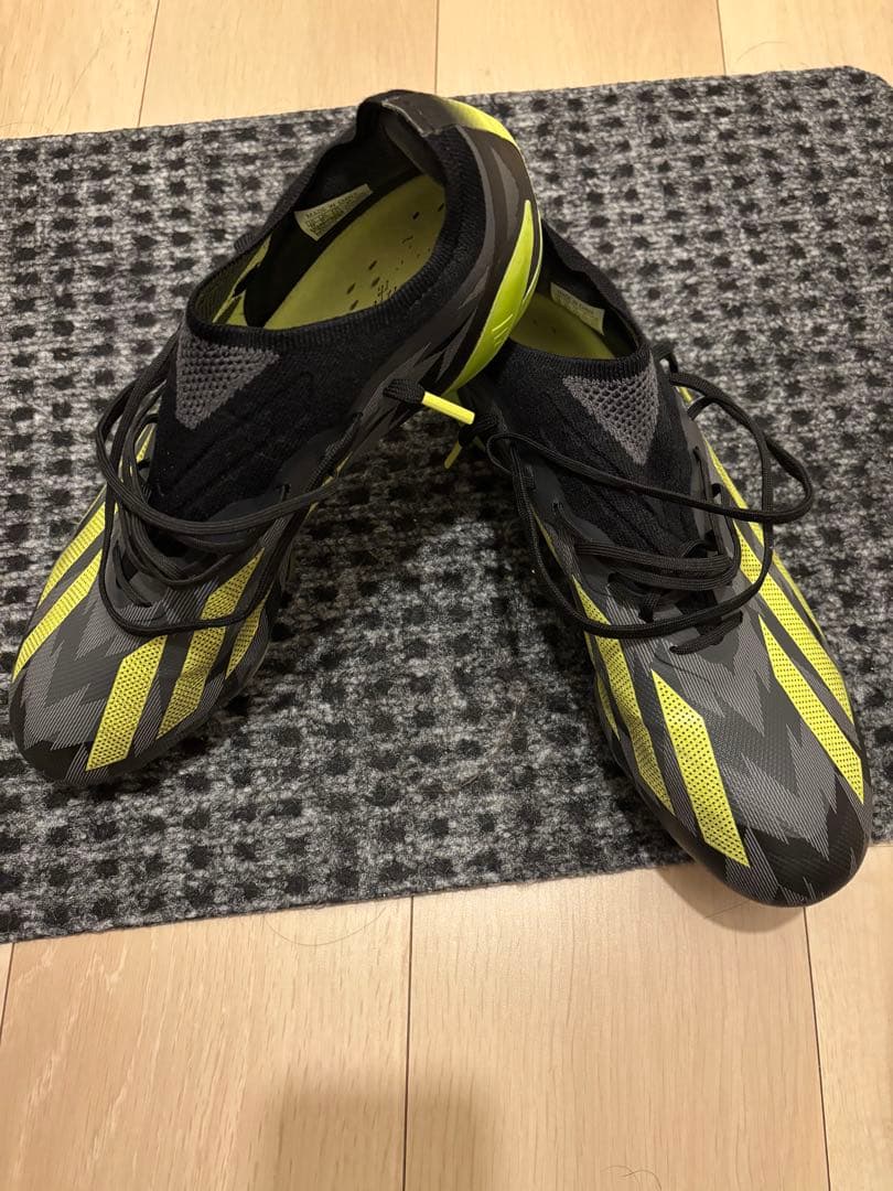 アディダス　エックスクレイジーファスト　FG 27cm