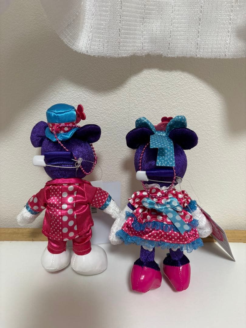 【新品タグ付き】ディズニー　ミニパル　ぬいぐるみバッジ　ミッキー　ミニーセット