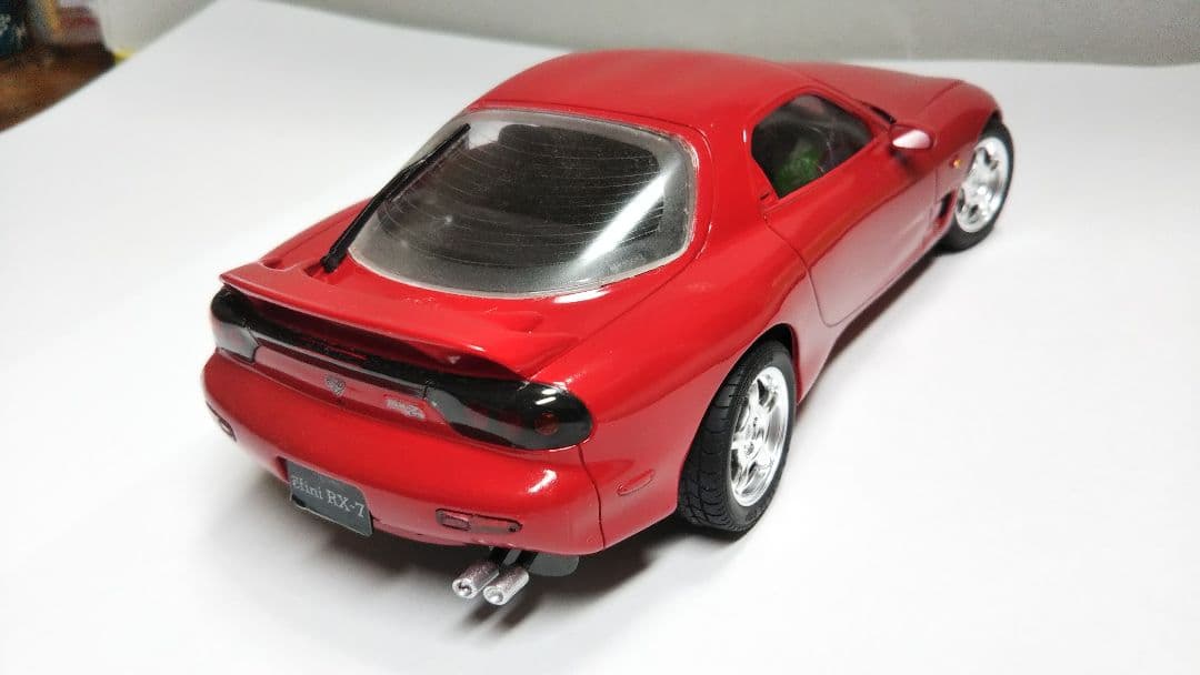 1/24スケール、アンフィニRX-7完成品