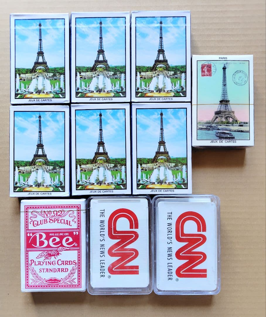 トランプ　（エッフェル塔、CNN、BEE）