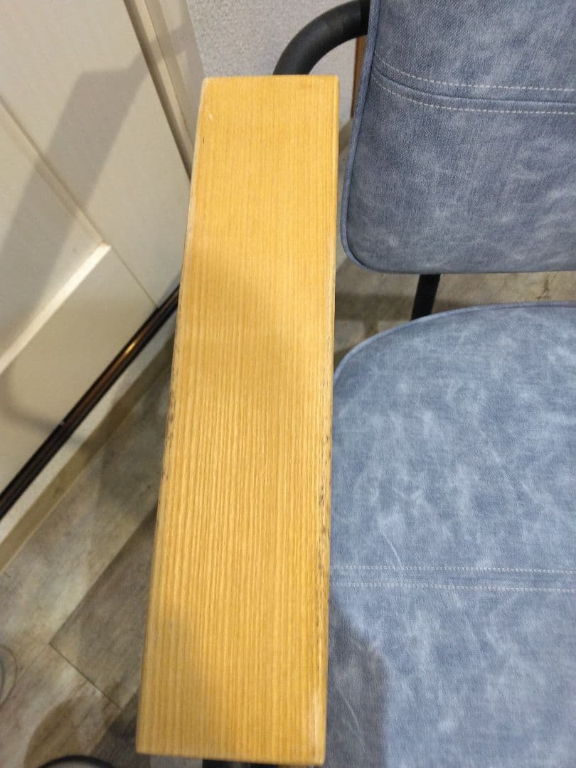 美容室マテリ椅子