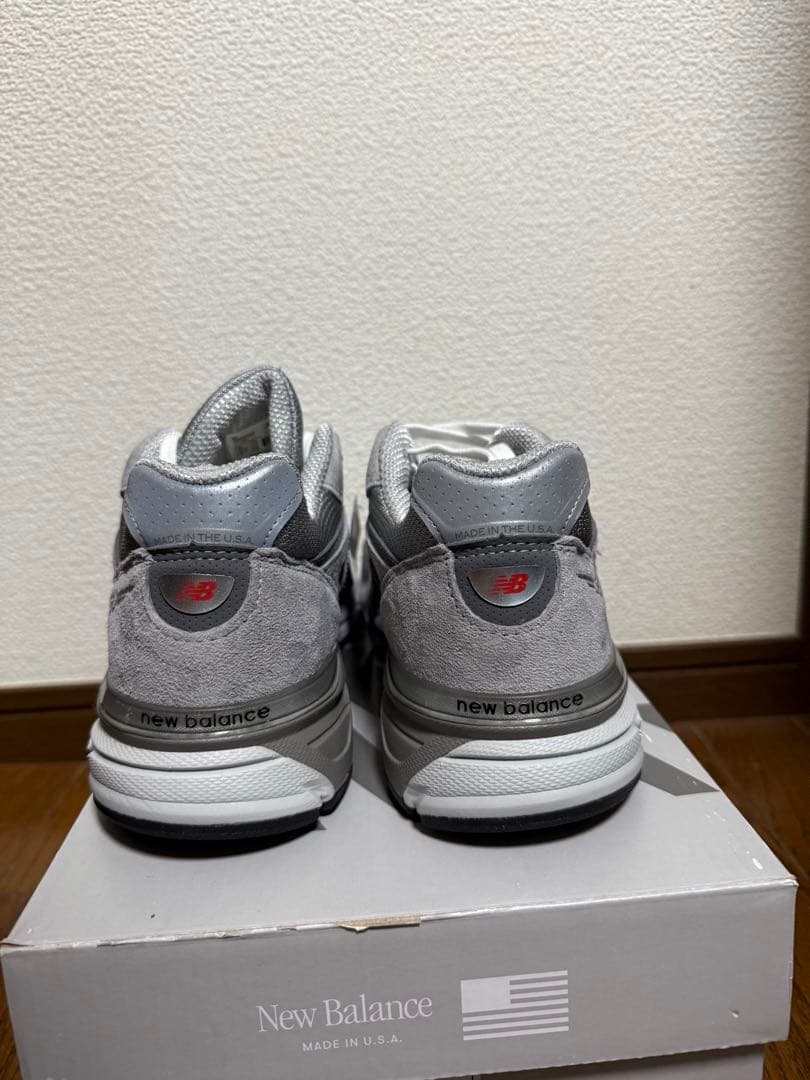 New Balance 990v4 グレー