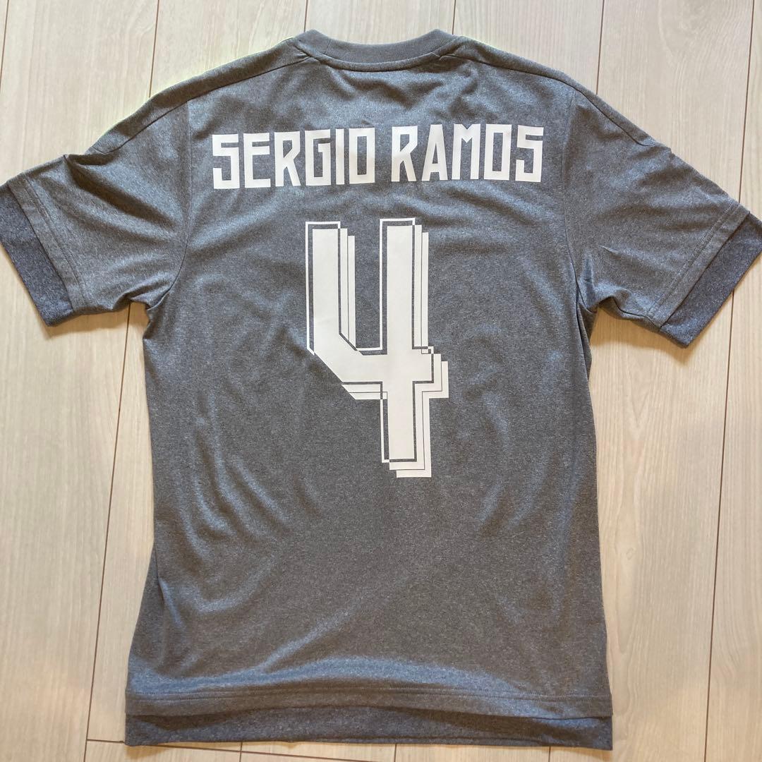 セルヒオラモスネーム入り　15/16 レアル・マドリードアウェイユニフォーム
