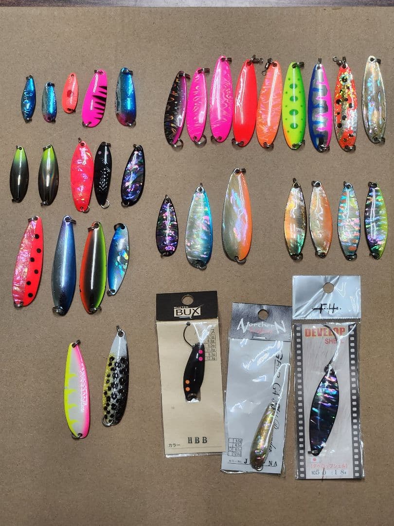 スプーンルアーセット 多色 35個4g～25g