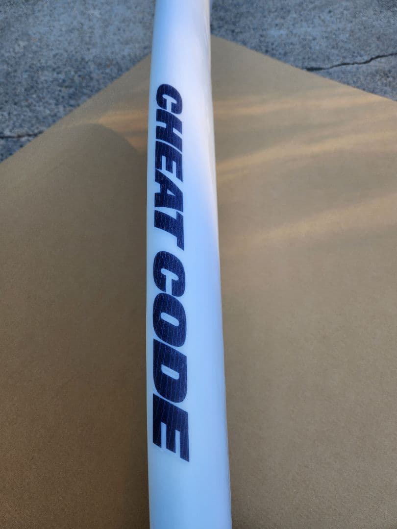 シャープアイサーフボード　CHEAT CODE. モデル