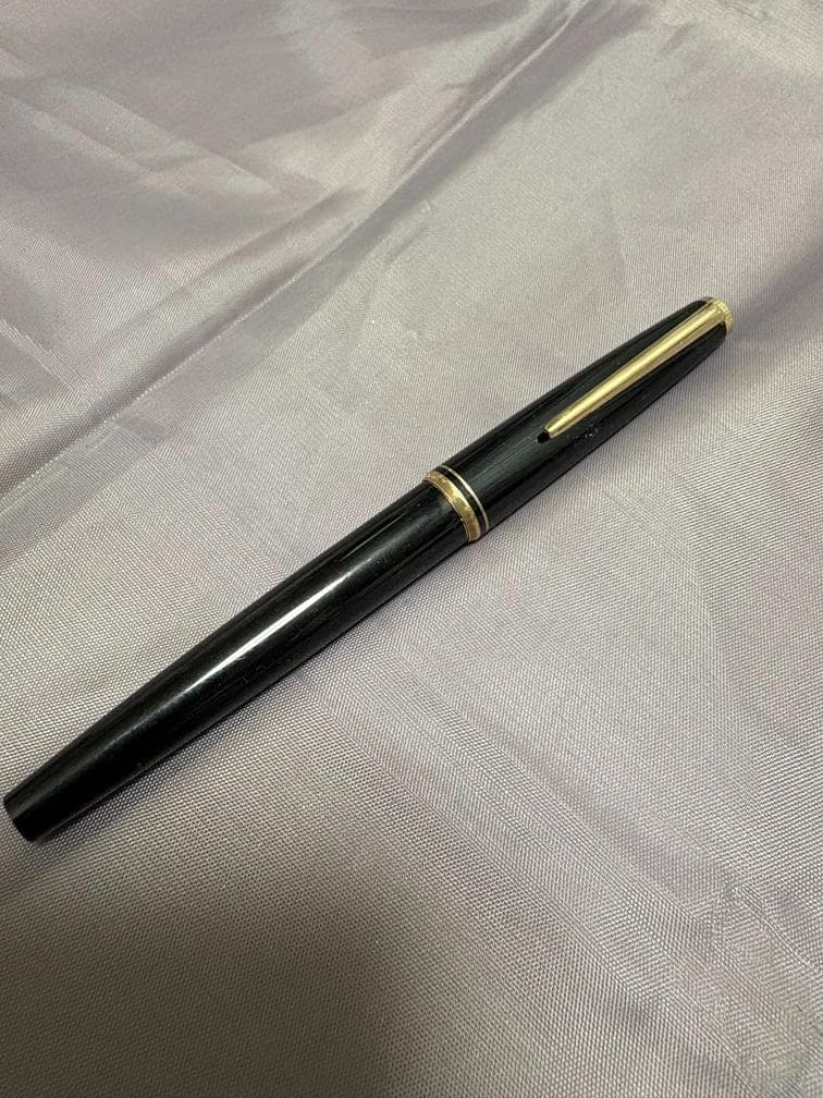 MONTBLANC 万年筆 585 黒　コンバーター&オマケ付