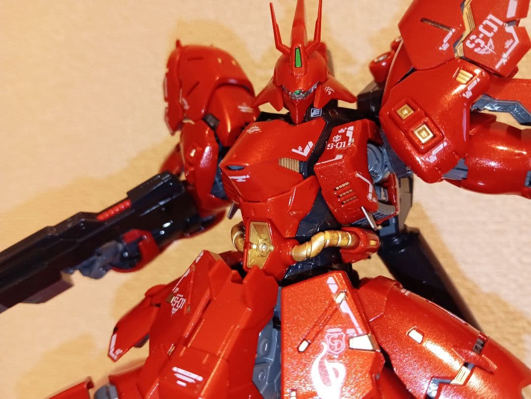 き*ー様 RGνガンダム　サザビー　スペシャルコーティング風塗装品　紅白セット